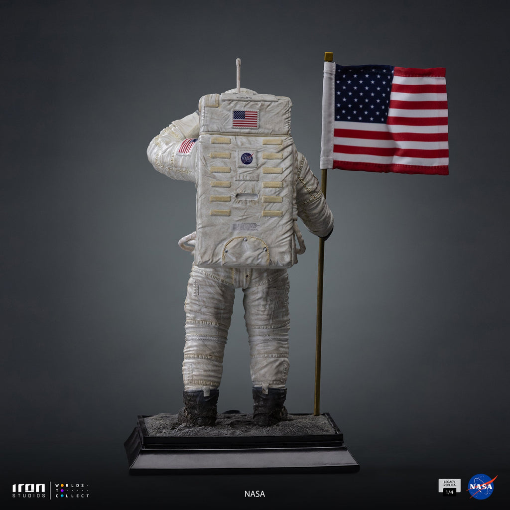 Statue Apollo 11 Astronaut - Nasa - Legacy Replica 1/4 - Iron Studios