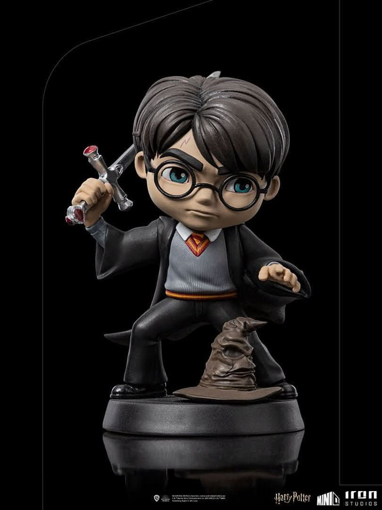 Harry Potter with Sword of Gryffindor - Harry Potter - Minico - Iron Studios