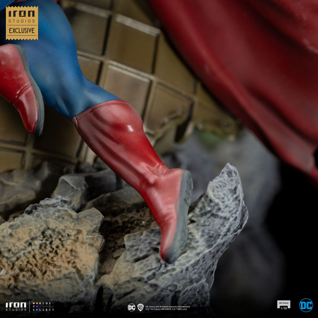 Statue Superman vs Doomsday - DC Comics - Art Scale 1/10 - Iron Studios